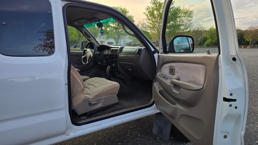 2004 Toyota Tacoma Prerunner - Photo 9