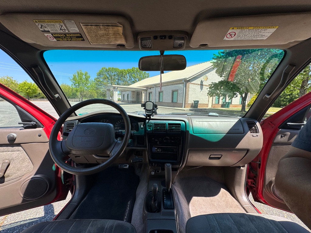 2000 Toyota Tacoma Base - Photo 10