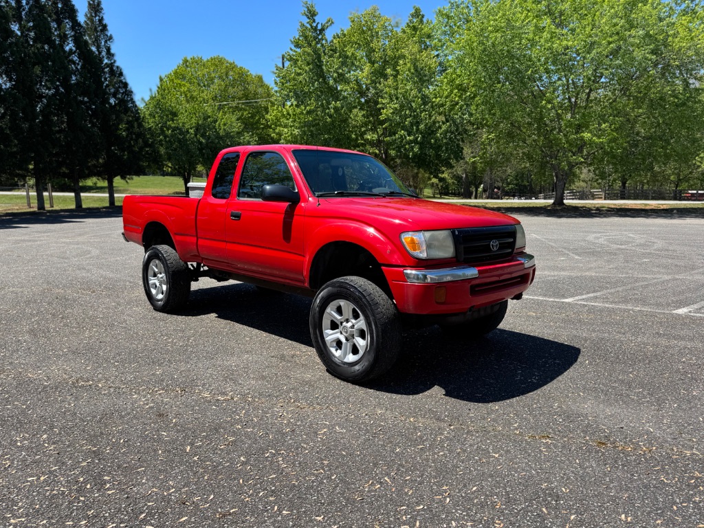 2000 Toyota Tacoma's photo